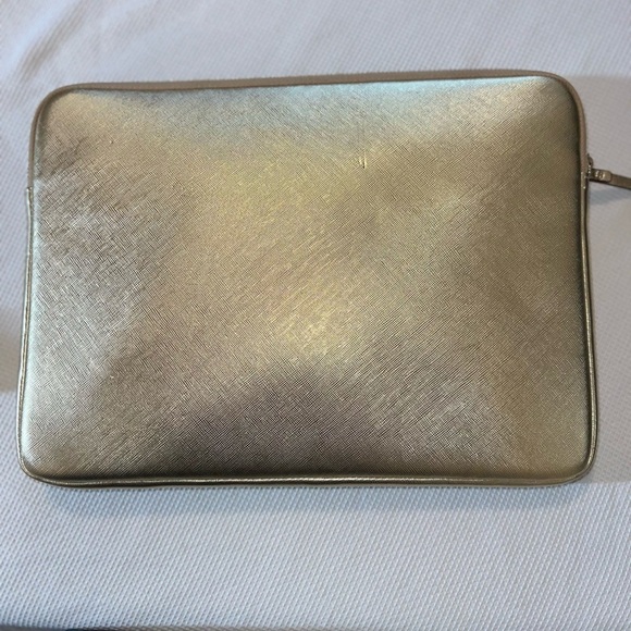 Kate Spade IPAD Cover​​​​ - Picture 8 of 13